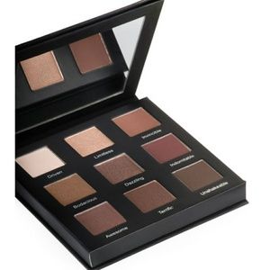 REAL HER Eyeshadow Pallette 'Do Your Squats'